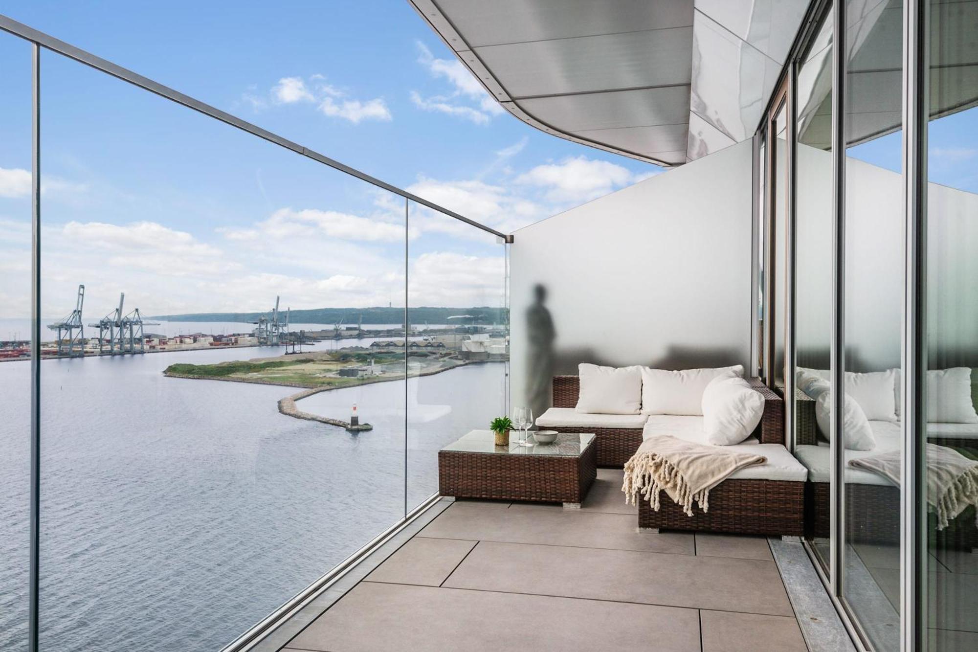 Endless Ocean Views With Private Balcony Aarhus Exterior foto