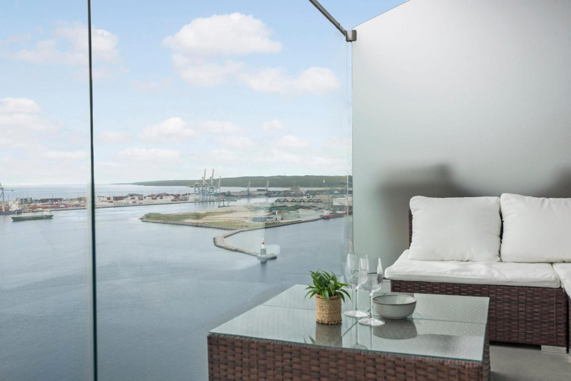 Endless Ocean Views With Private Balcony Aarhus Exterior foto